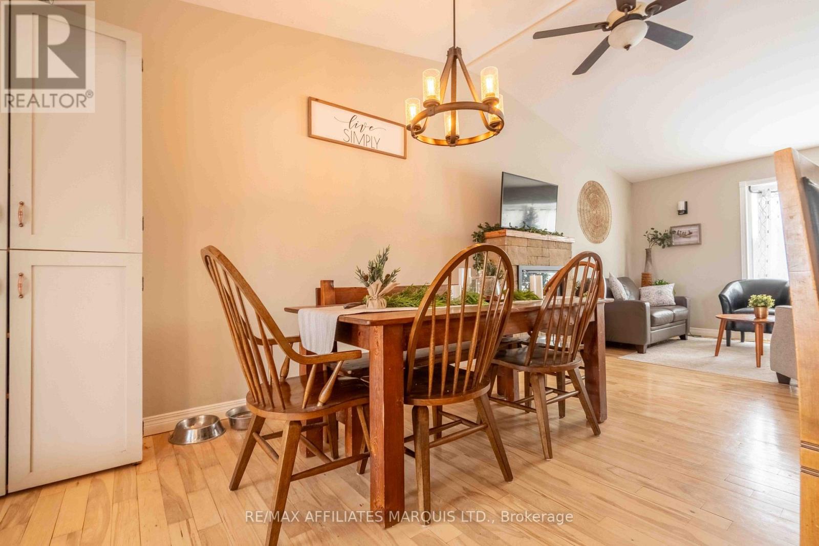 4239 County Rd 11 Road