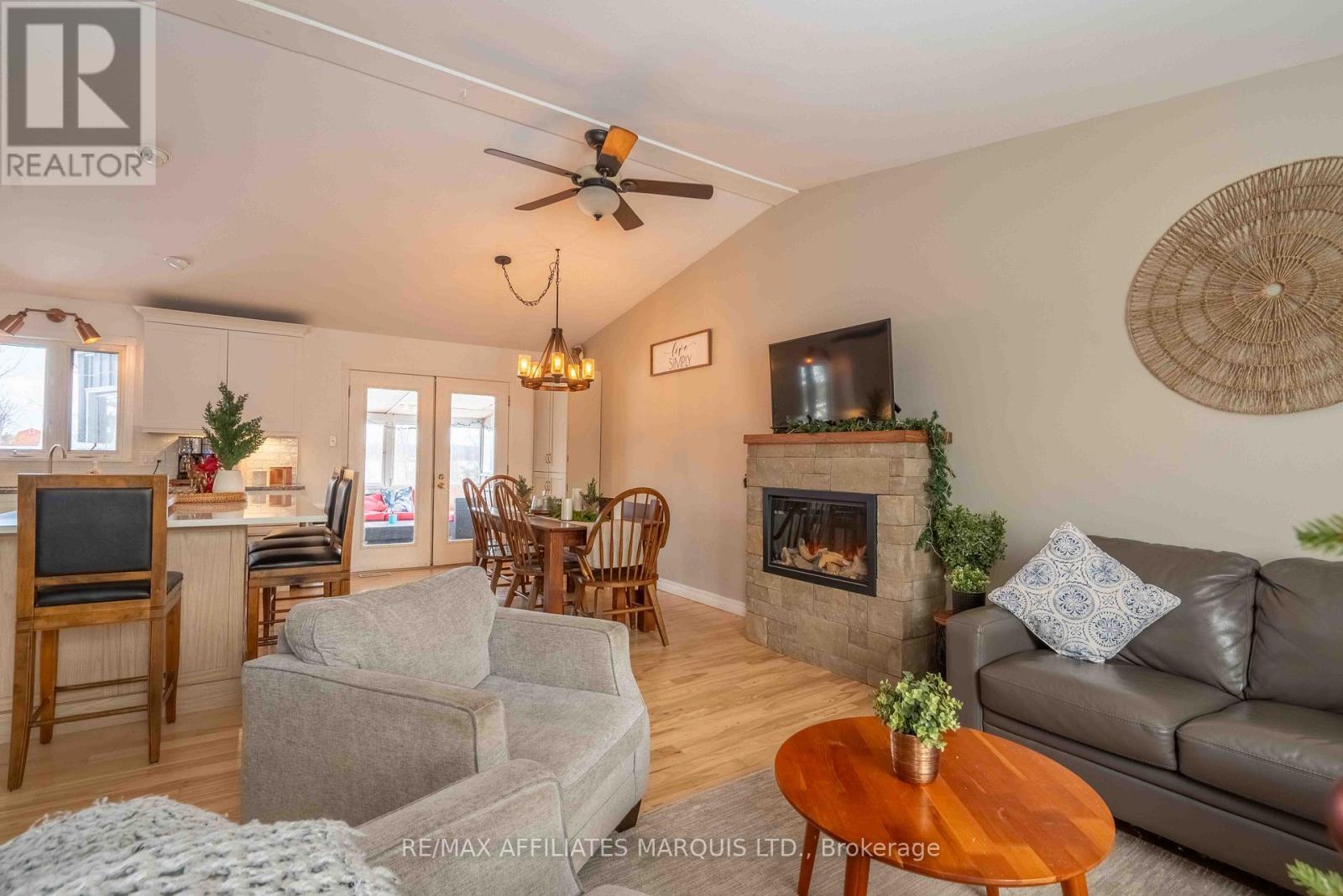 4239 County Rd 11 Road