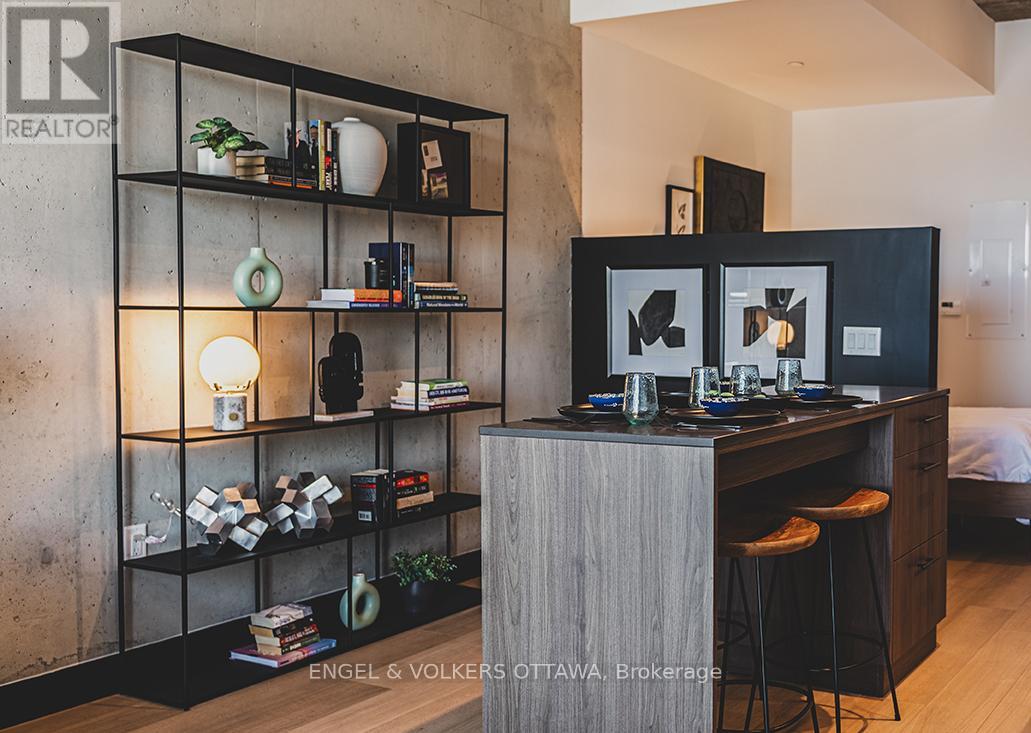 709 - 10 James Street