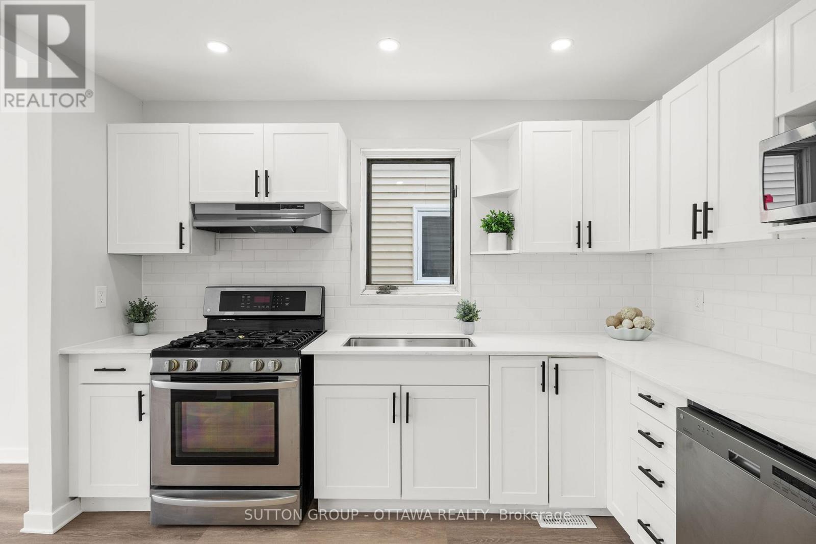 286 Mceachern Crescent