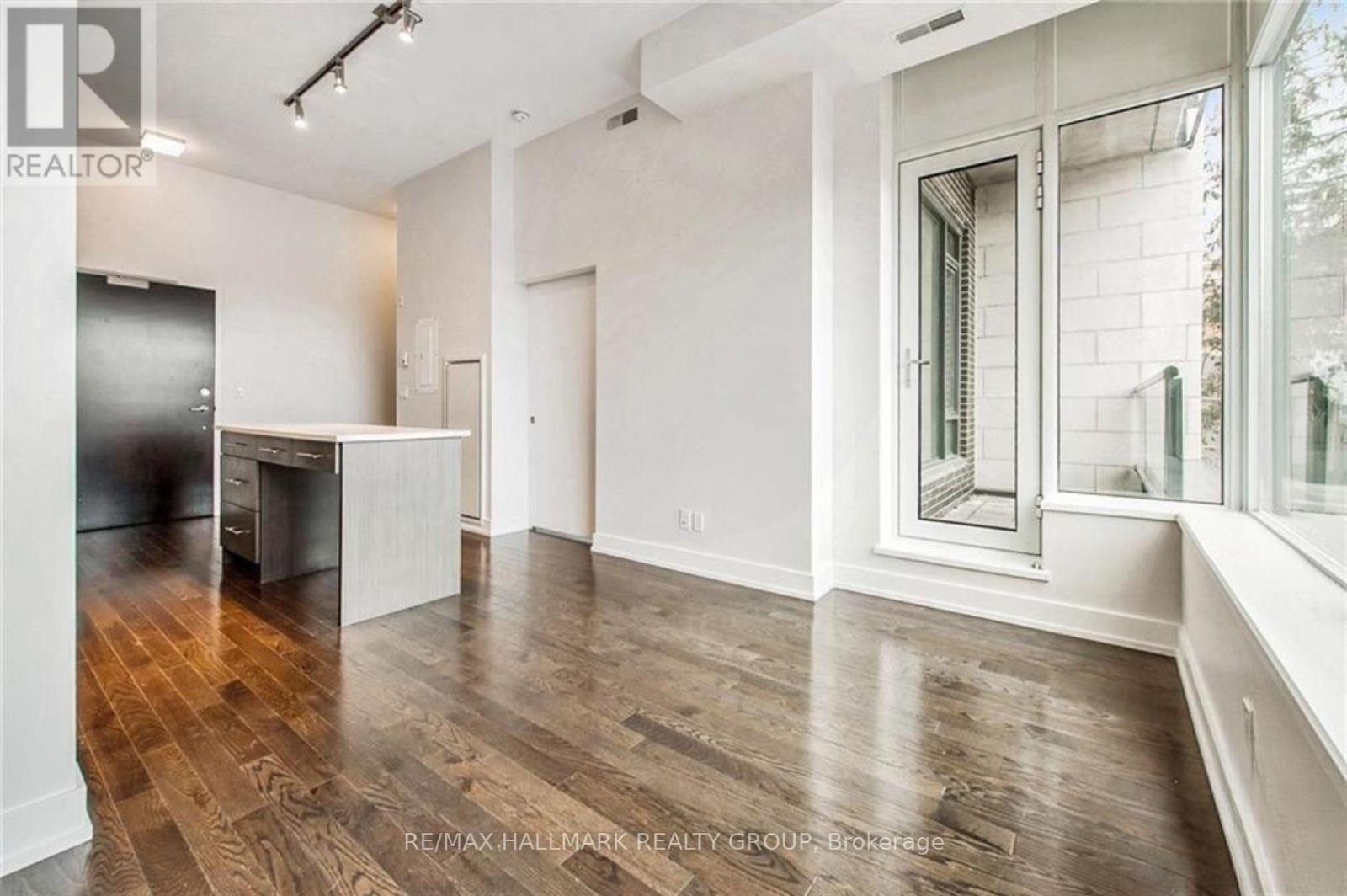 103 - 360 Patricia Avenue