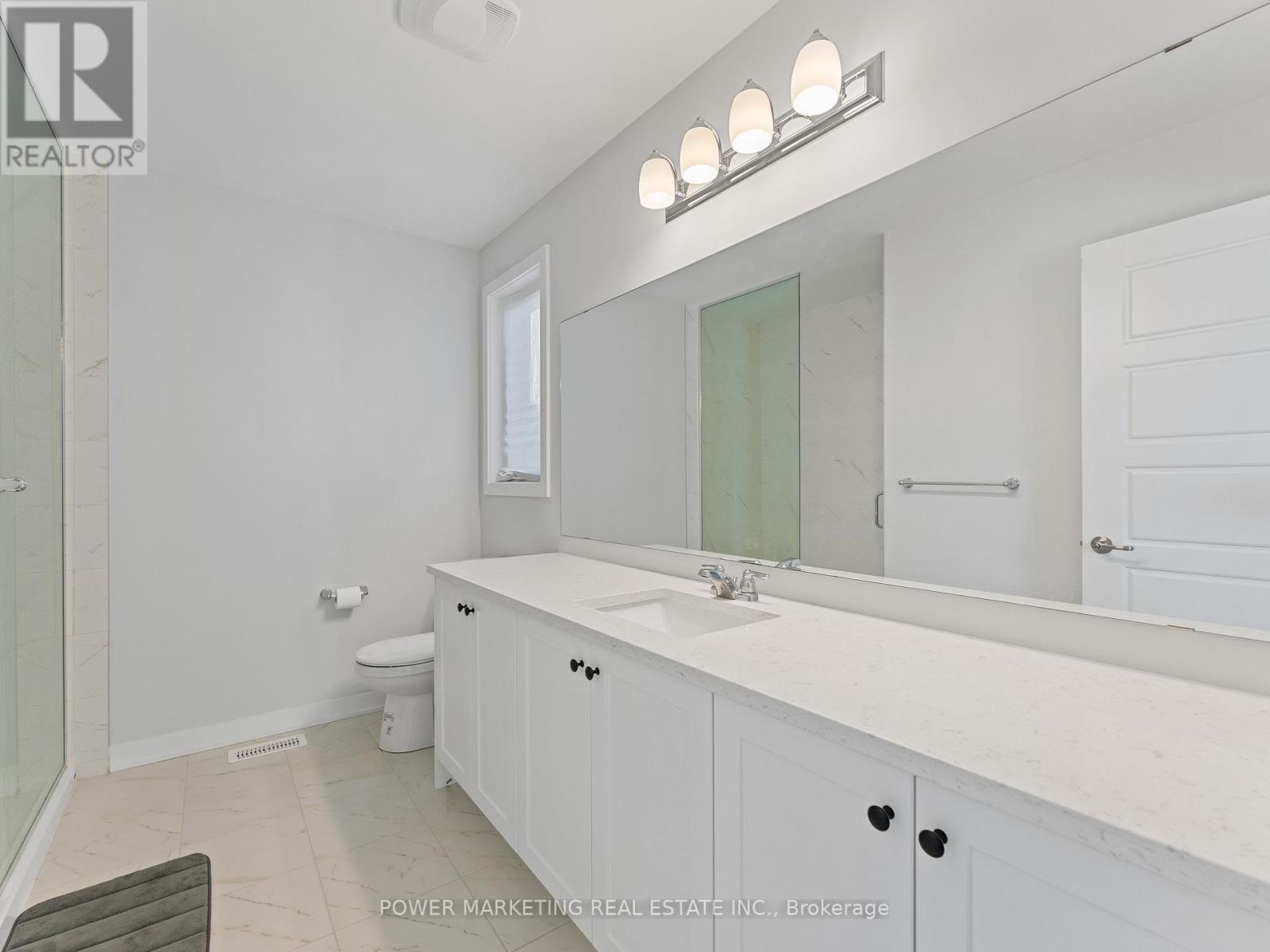 1017 Curraglass Walk