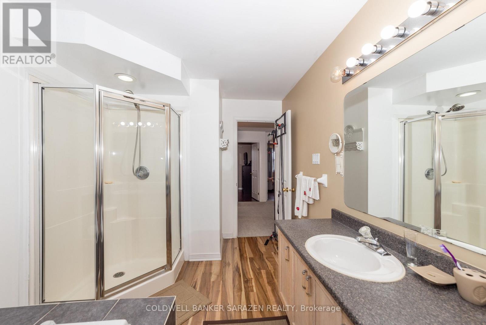 917 Markwick Crescent