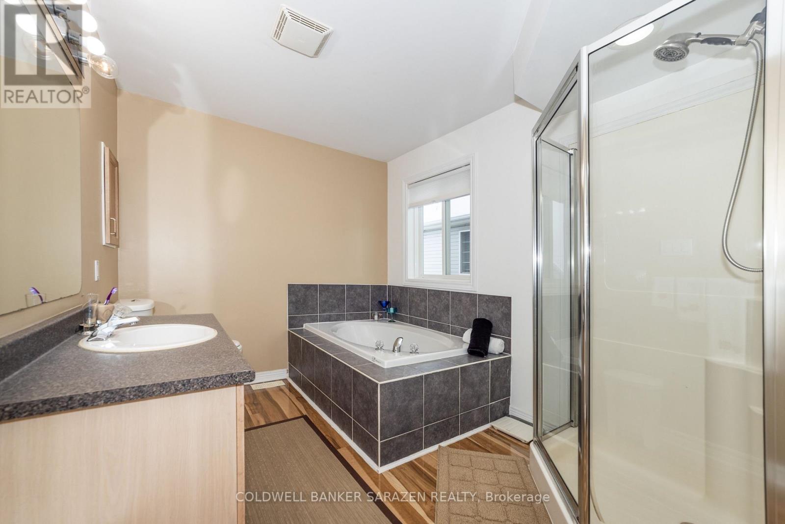 917 Markwick Crescent