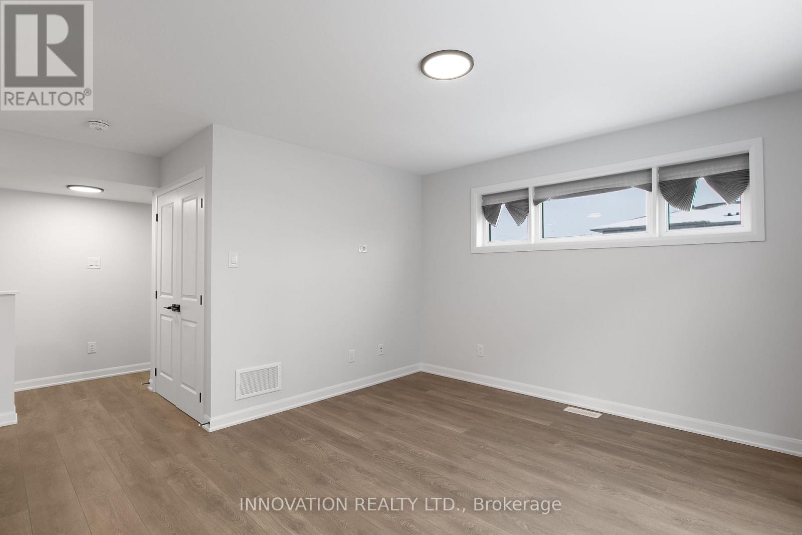 32 - 301 Glenroy Gilbert Drive