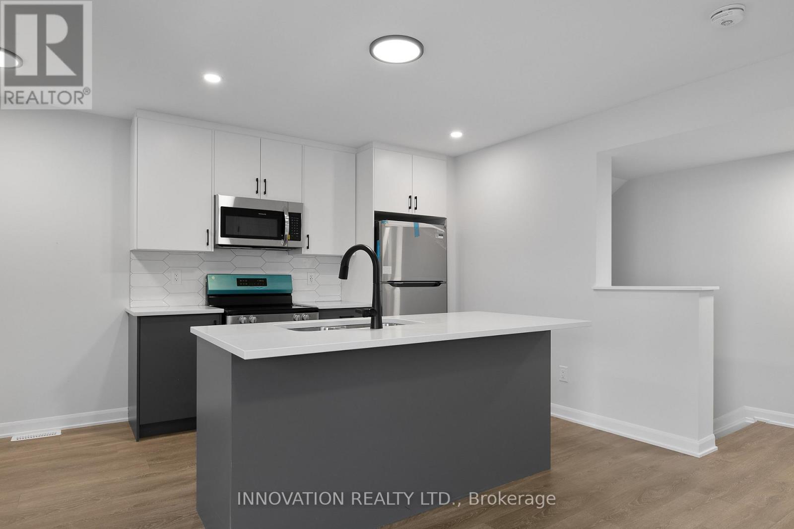 32 - 301 Glenroy Gilbert Drive