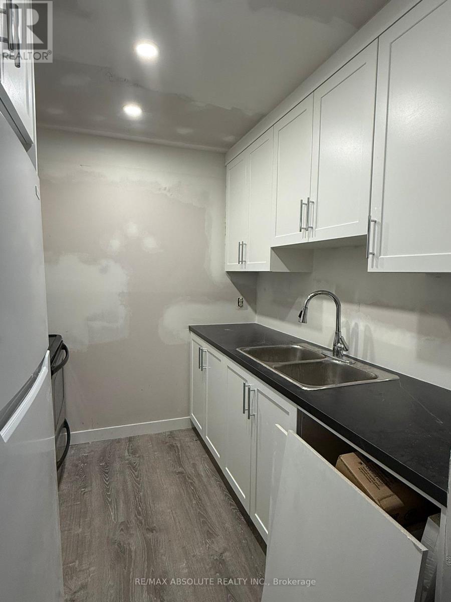 50 - 2610 Draper Avenue