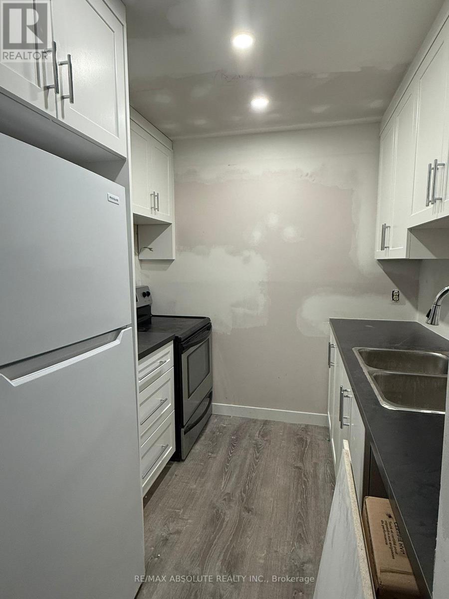 50 - 2610 Draper Avenue