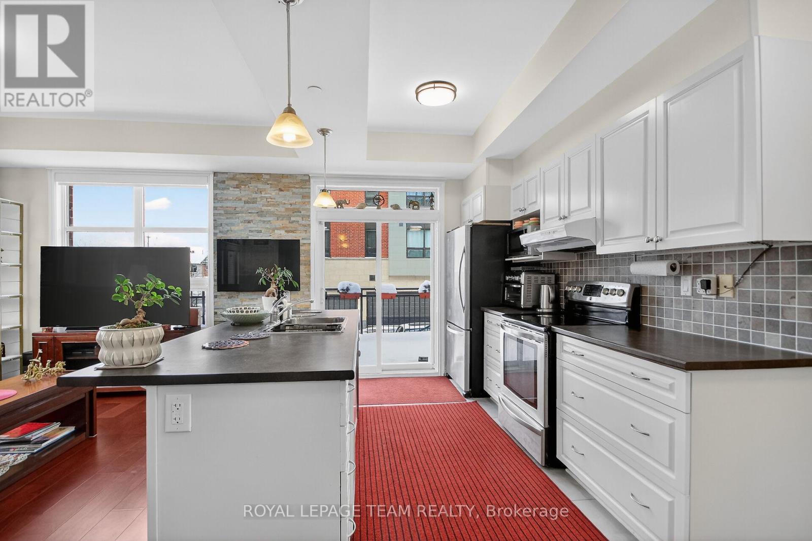 101 - 351 Bayrose Drive