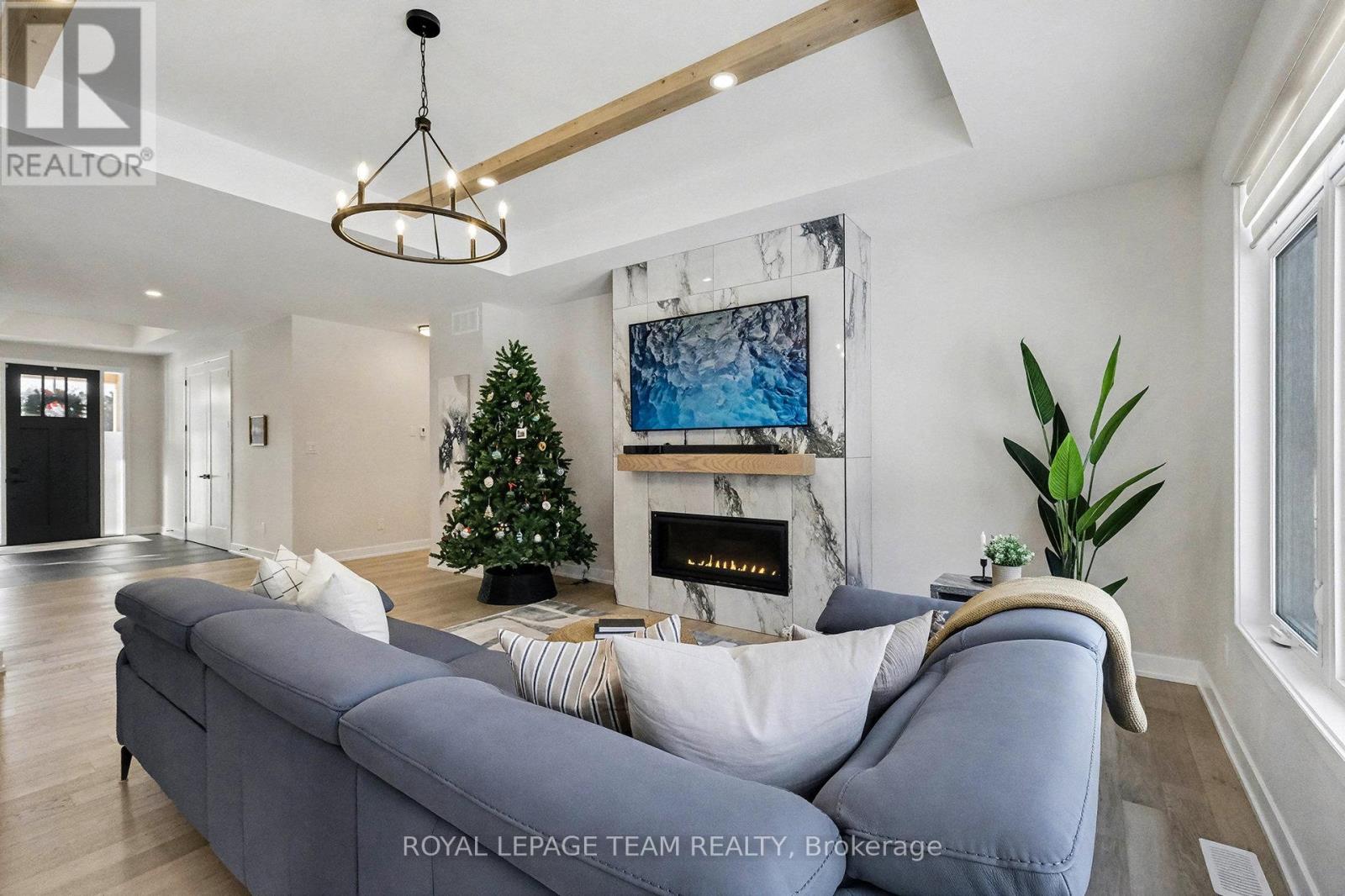 1685 Trizisky Street