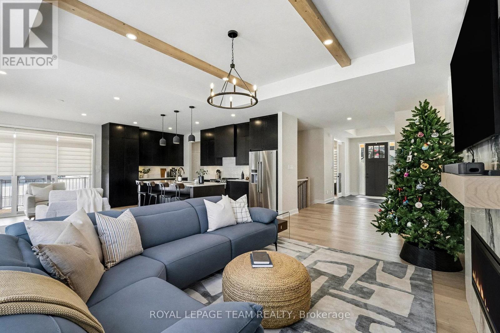 1685 Trizisky Street