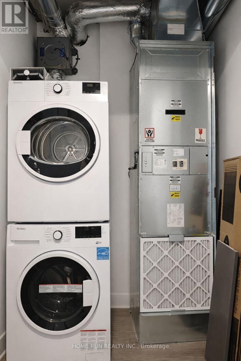 1411 - 180 George Street