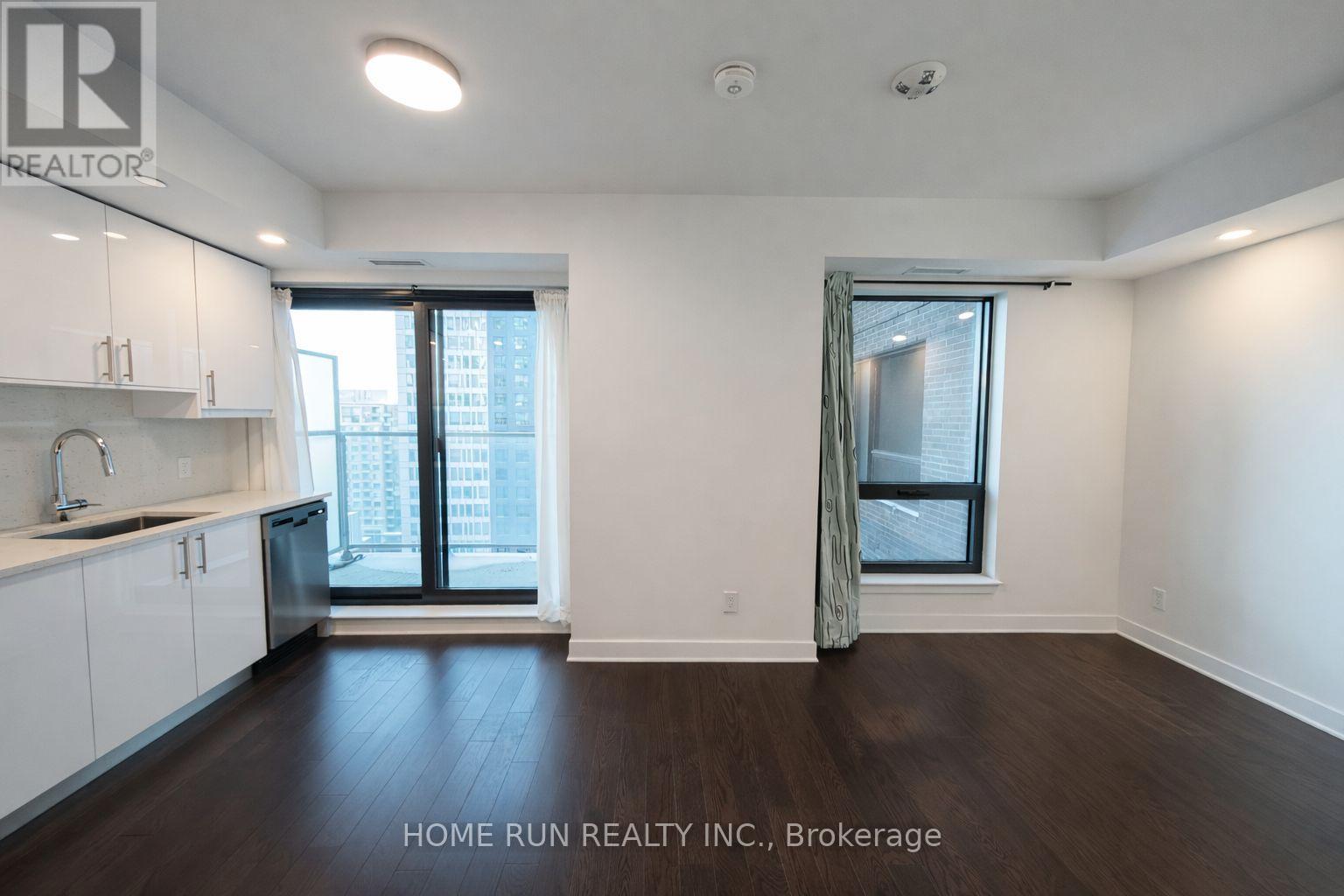 1411 - 180 George Street