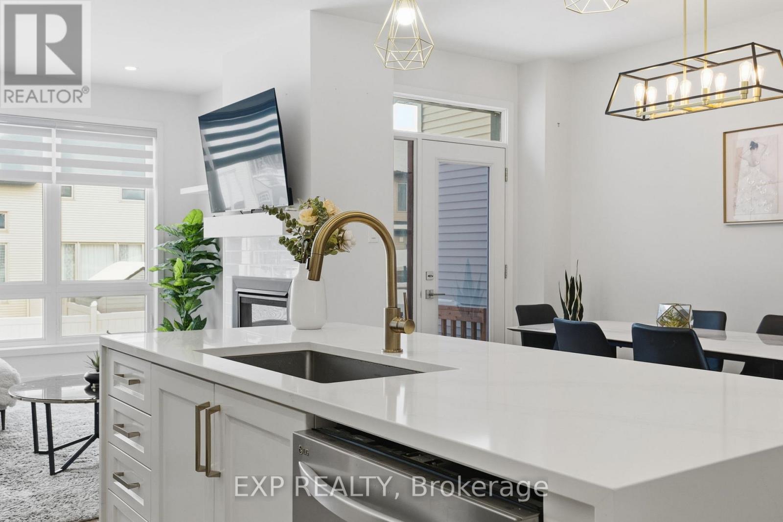 687 Capricorn Circle