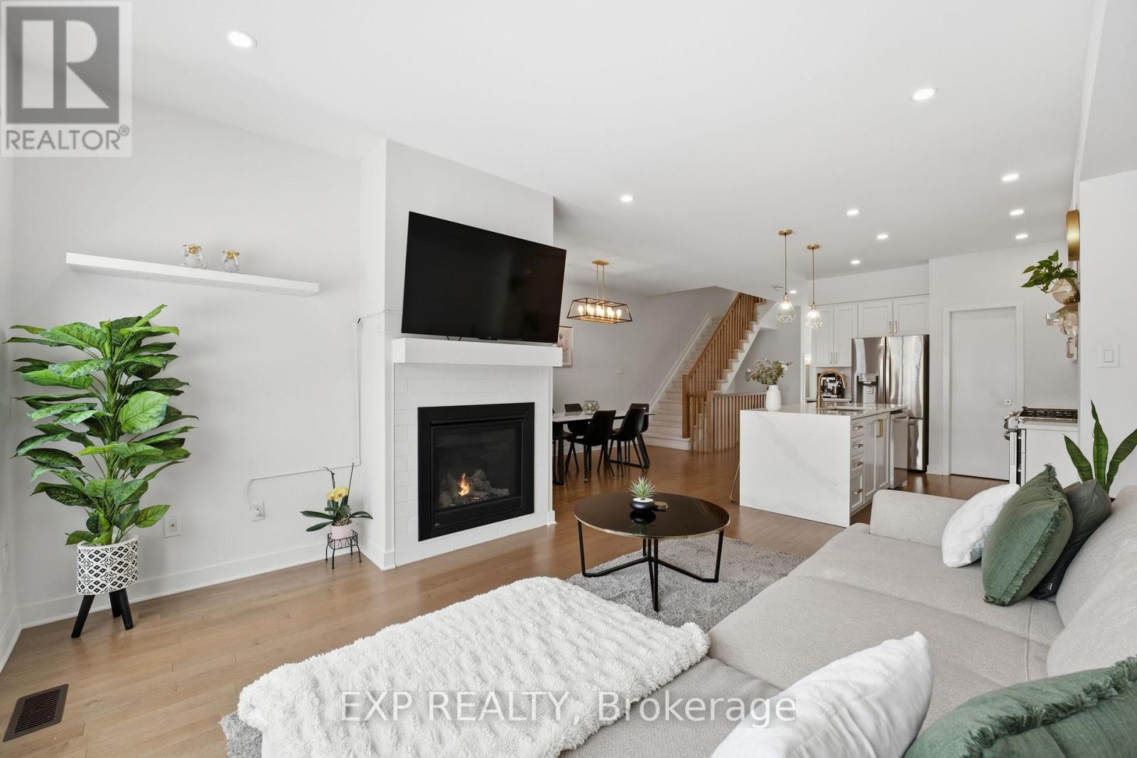 687 Capricorn Circle