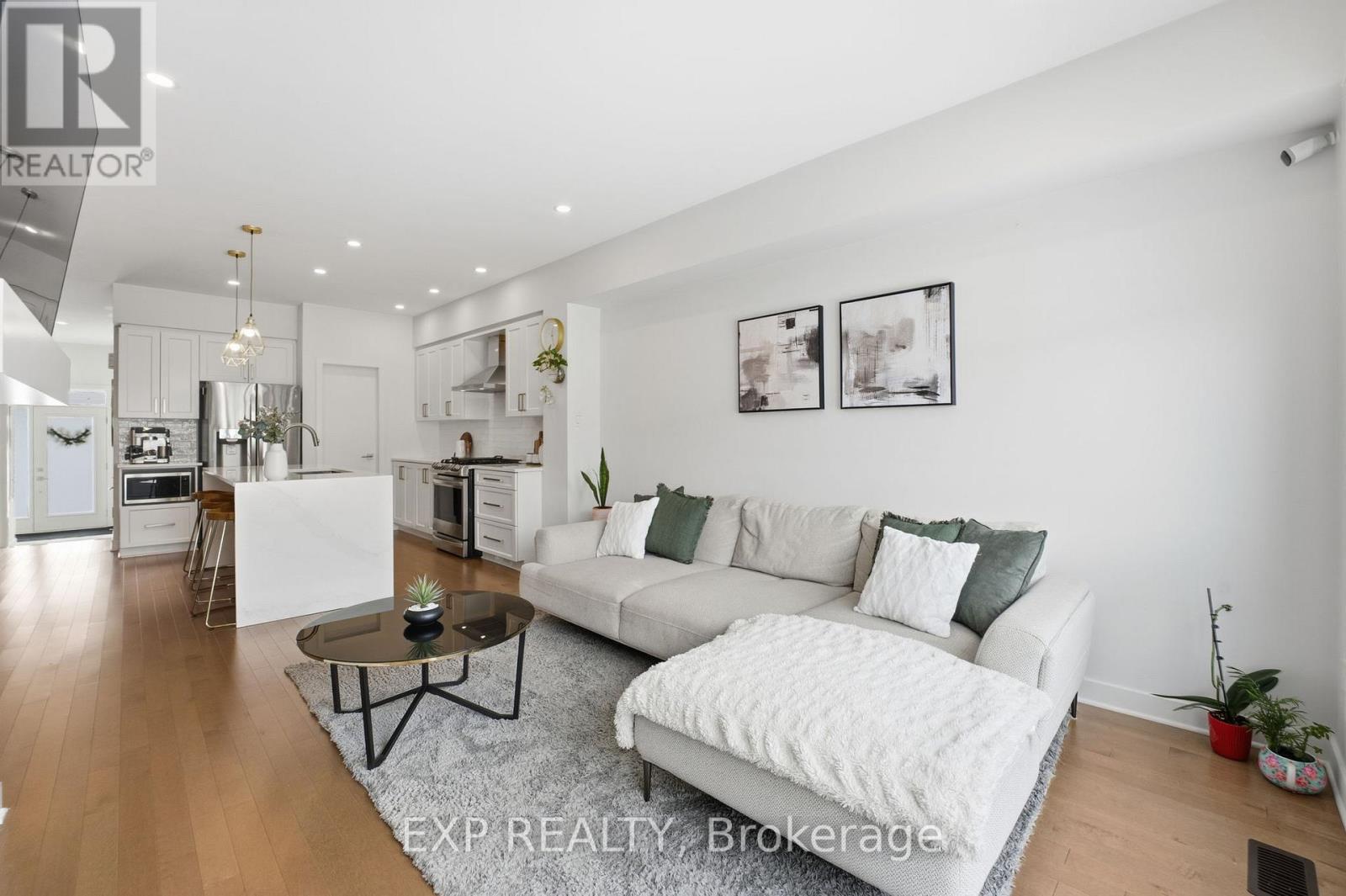 687 Capricorn Circle