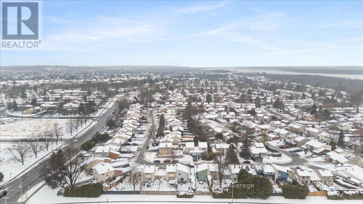 1146 Grenoble Crescent