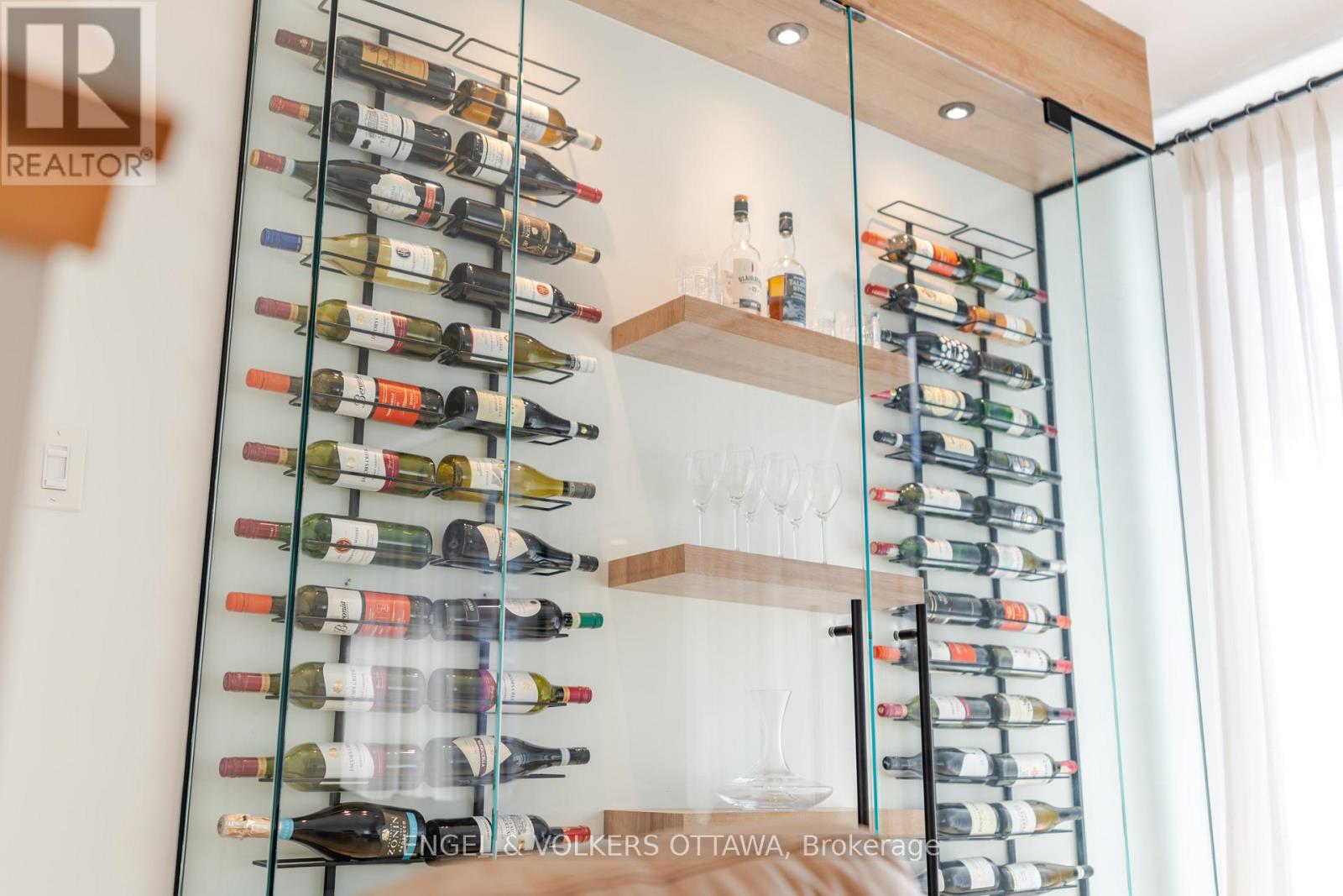 218 - 197 Lisgar Street