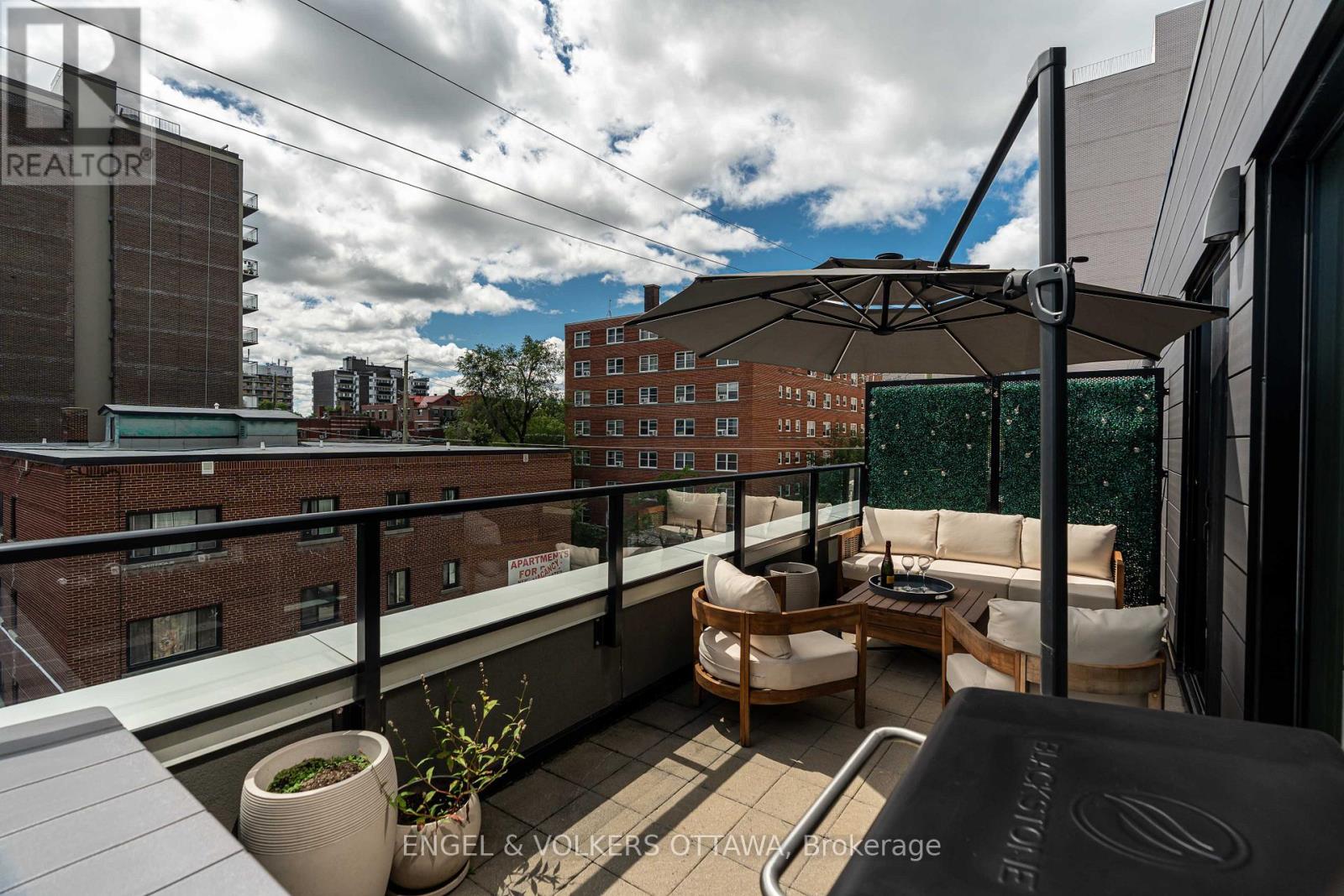 218 - 197 Lisgar Street