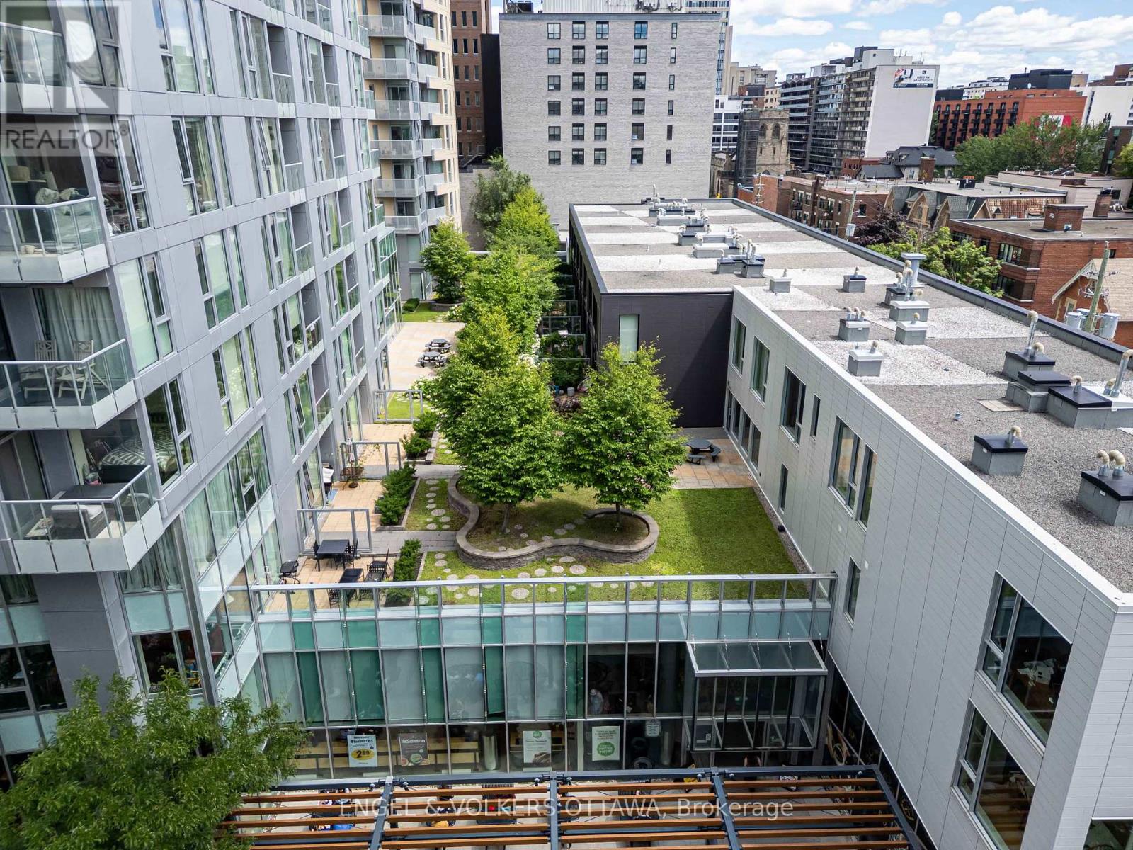 218 - 197 Lisgar Street