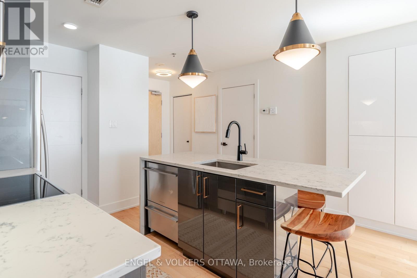 218 - 197 Lisgar Street