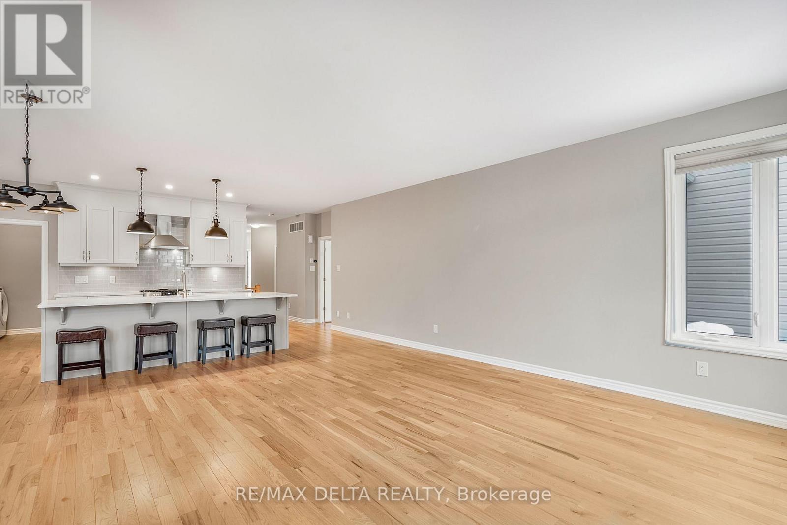 258 De L'étang Street