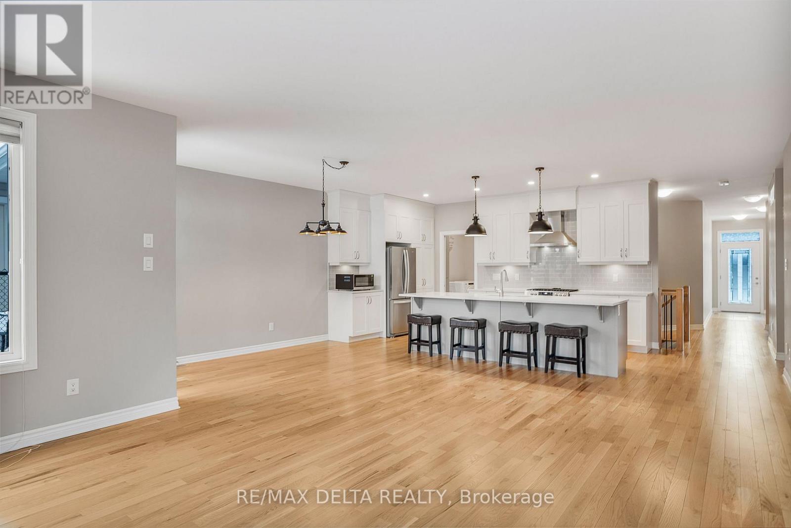 258 De L'étang Street