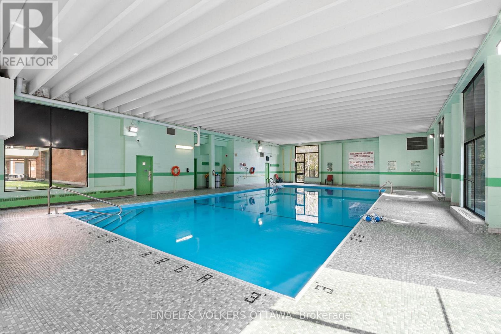 2001 - 665 Bathgate Drive