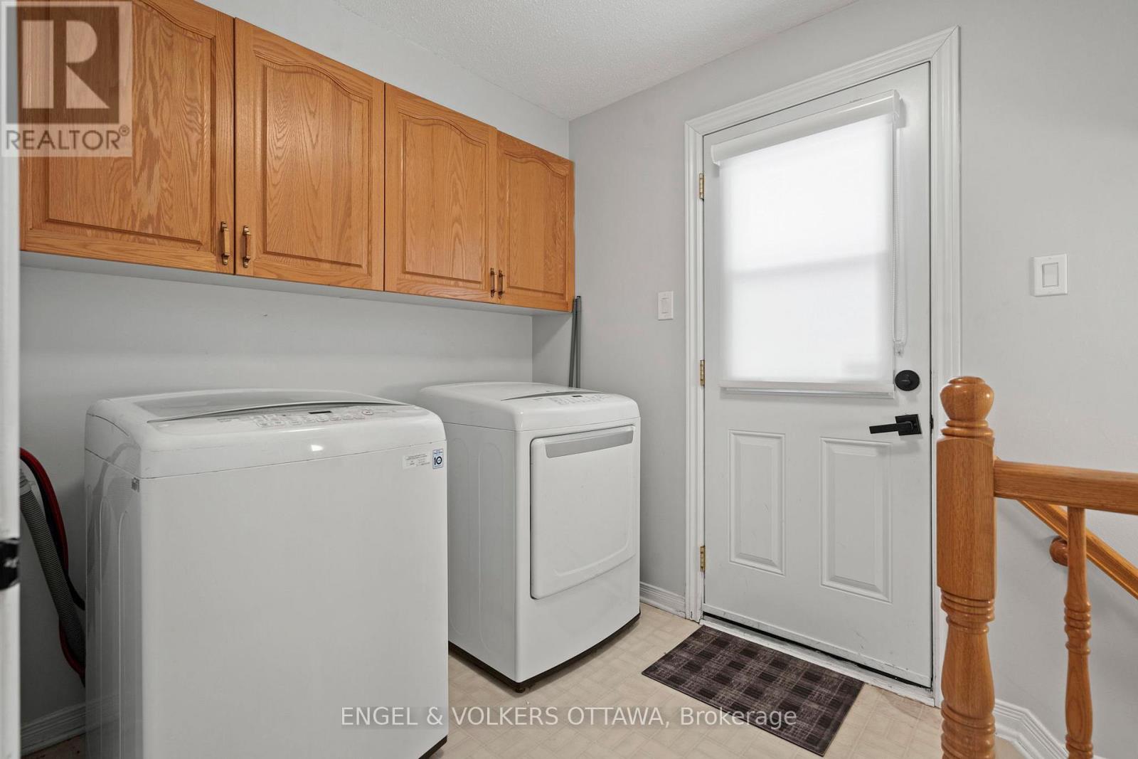 2060 Gardenway Drive