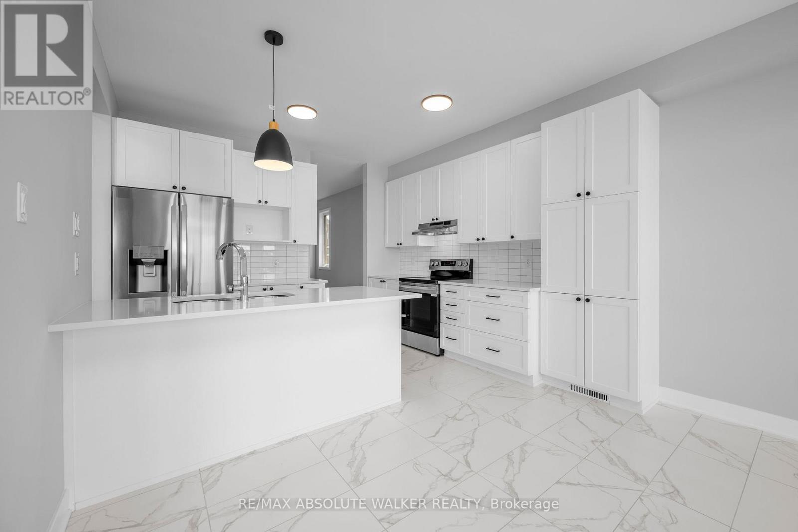 584 Paakanaak Avenue