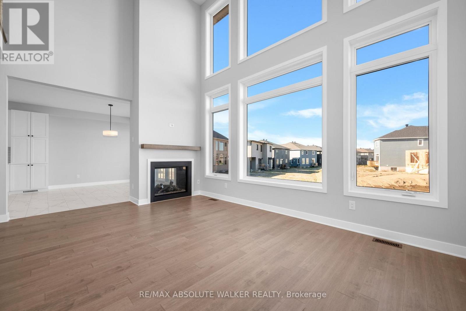 584 Paakanaak Avenue