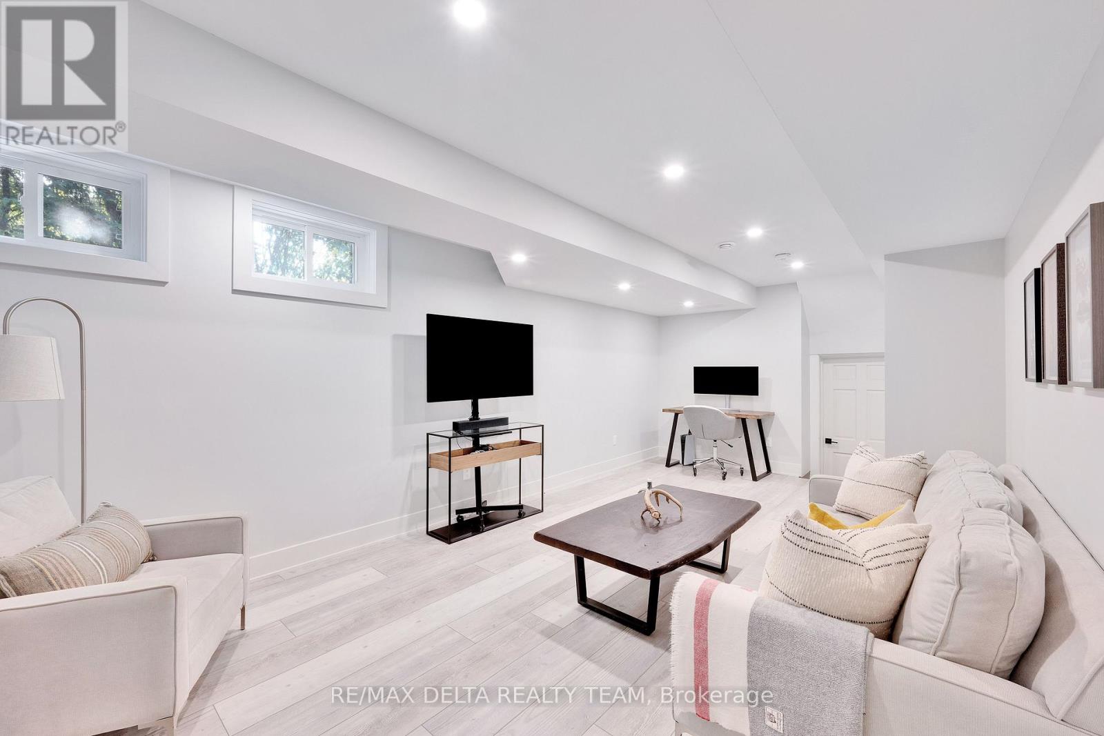 2556 Gravelle Crescent