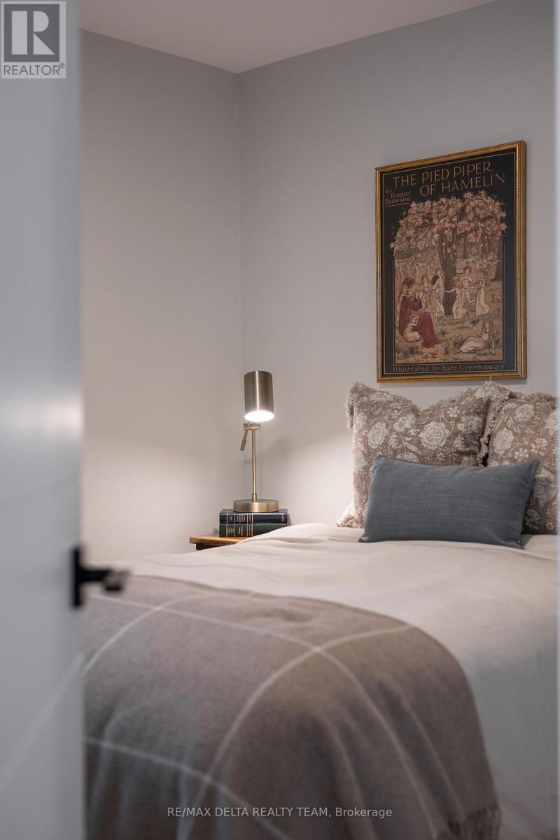 2556 Gravelle Crescent