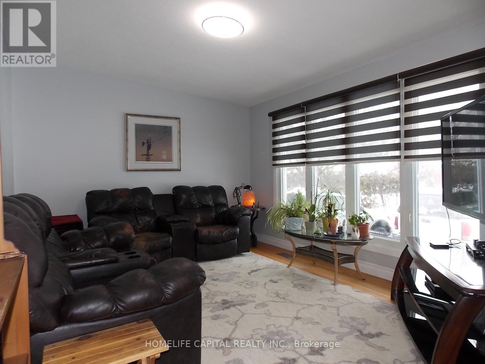 2515 Gravelle Crescent