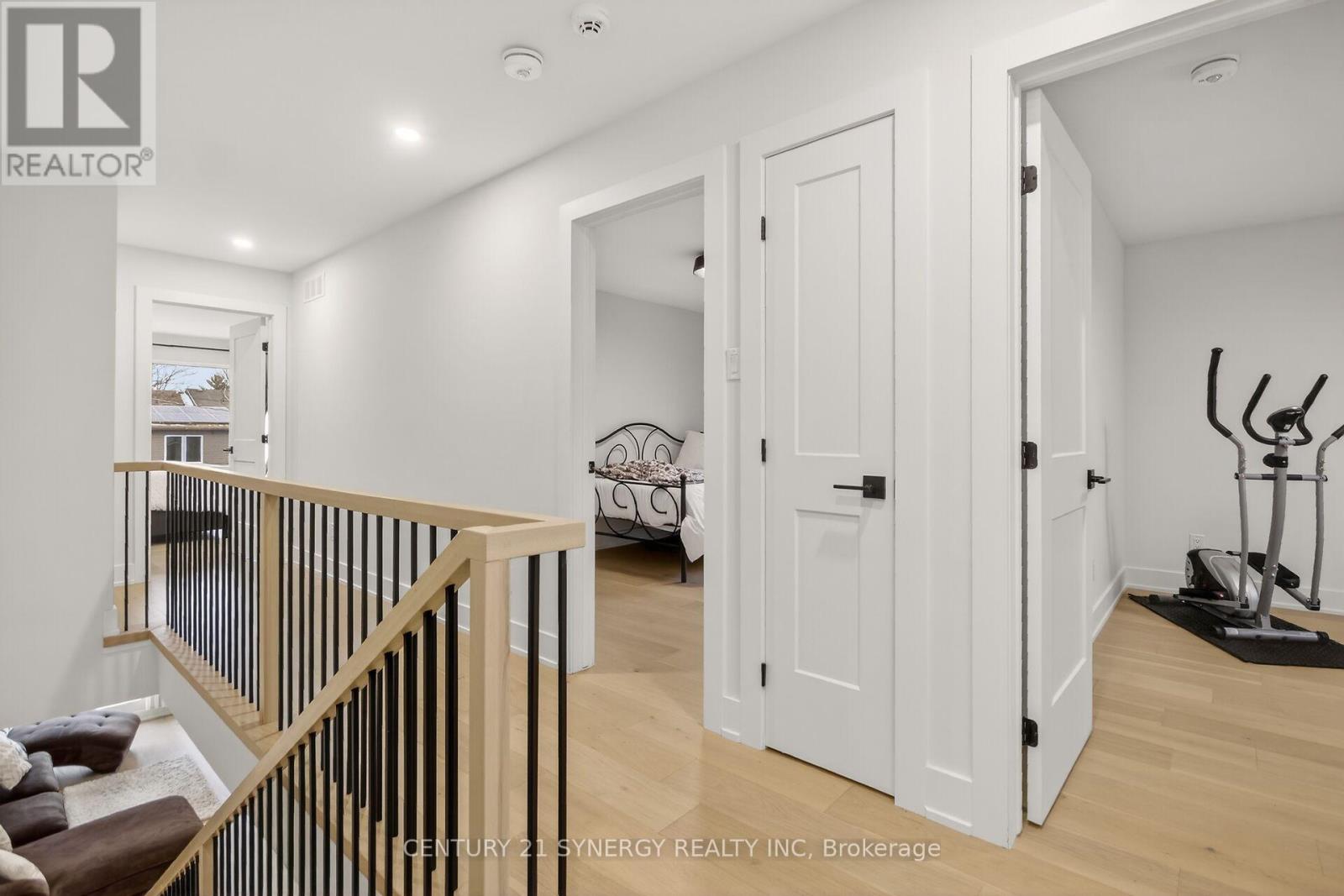 116 King George Street