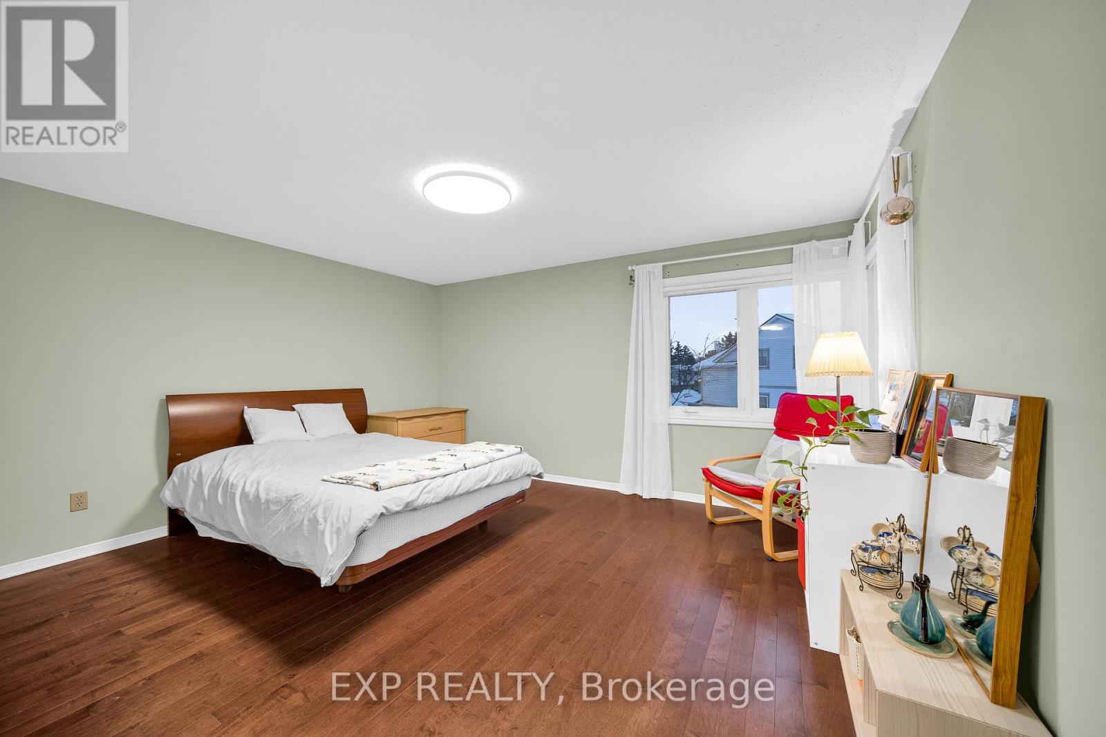 4 Huntersfield Drive