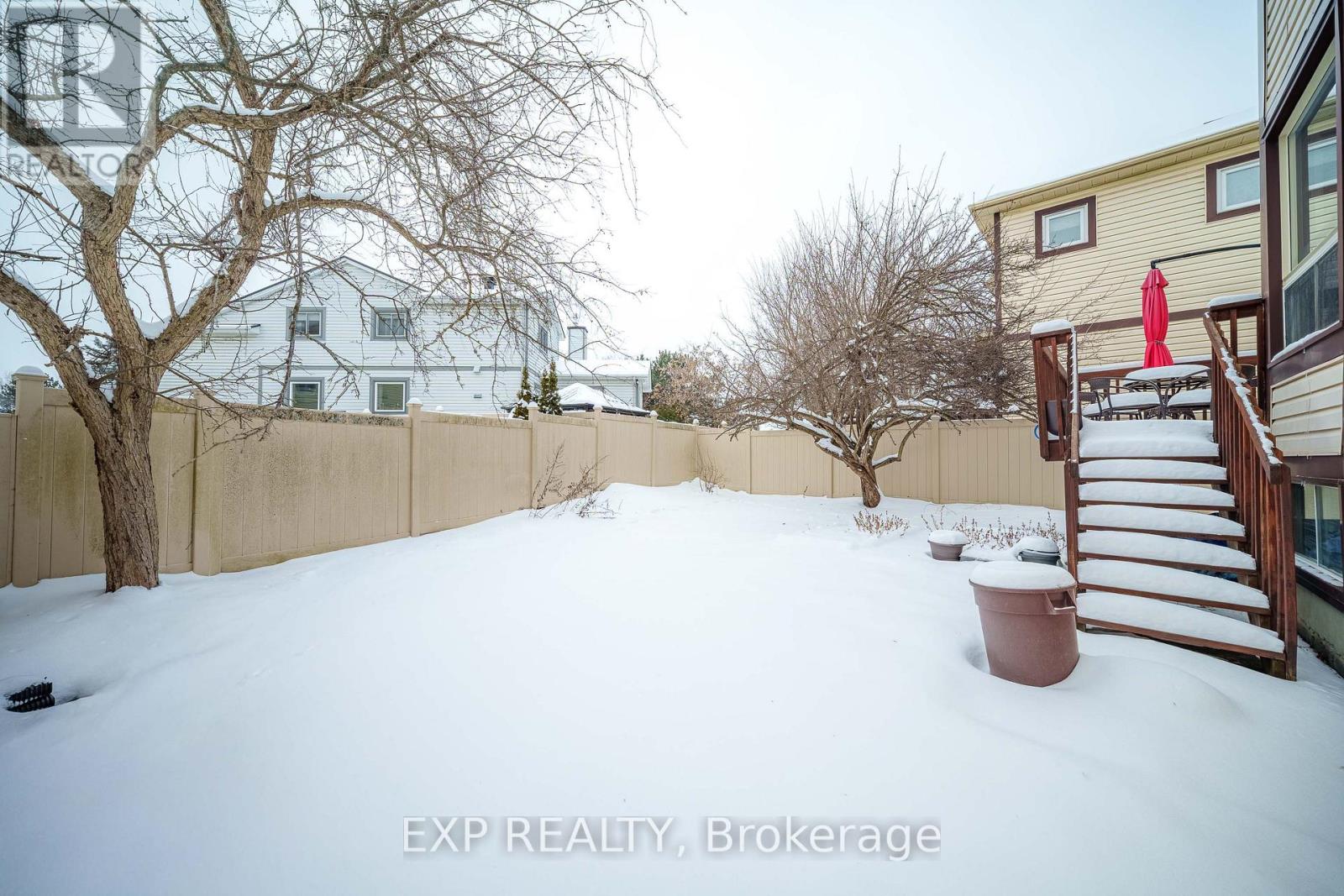 4 Huntersfield Drive