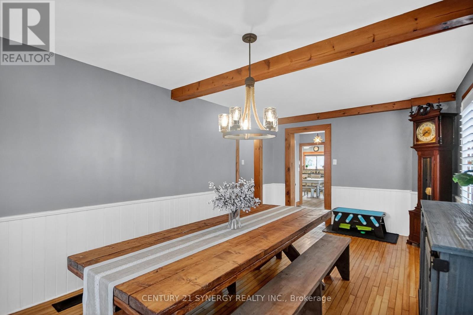 103 Queen Charlotte Street