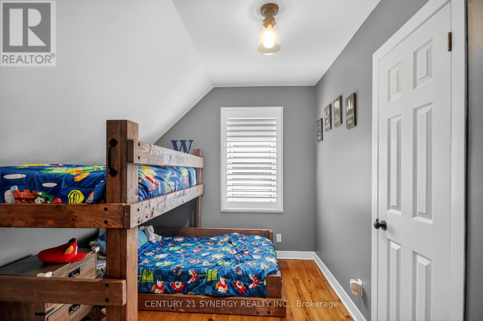 103 Queen Charlotte Street