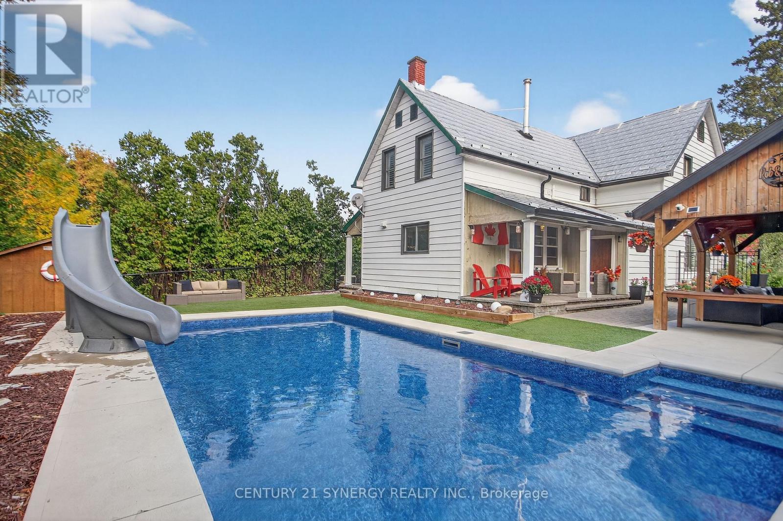 103 Queen Charlotte Street