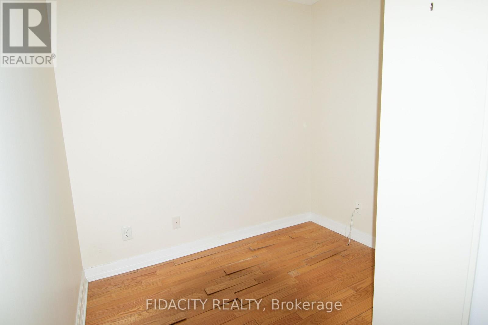 6e - 310 Central Park Drive