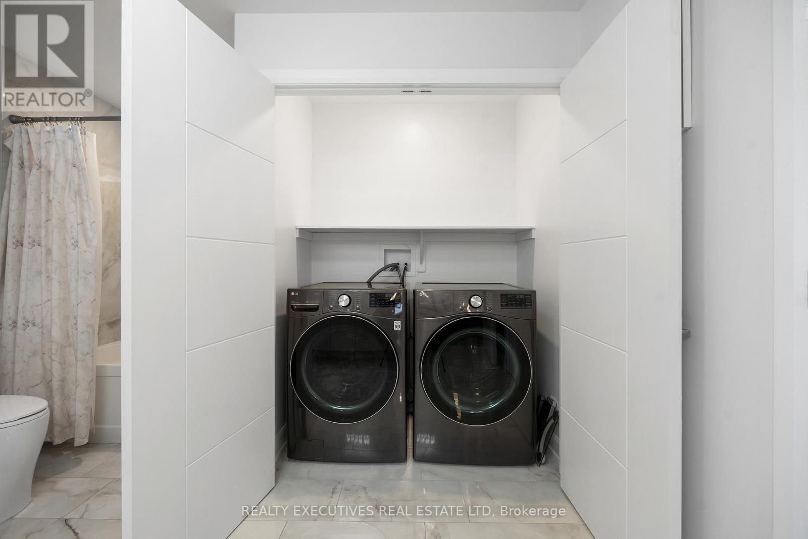 460 Arora Crescent S