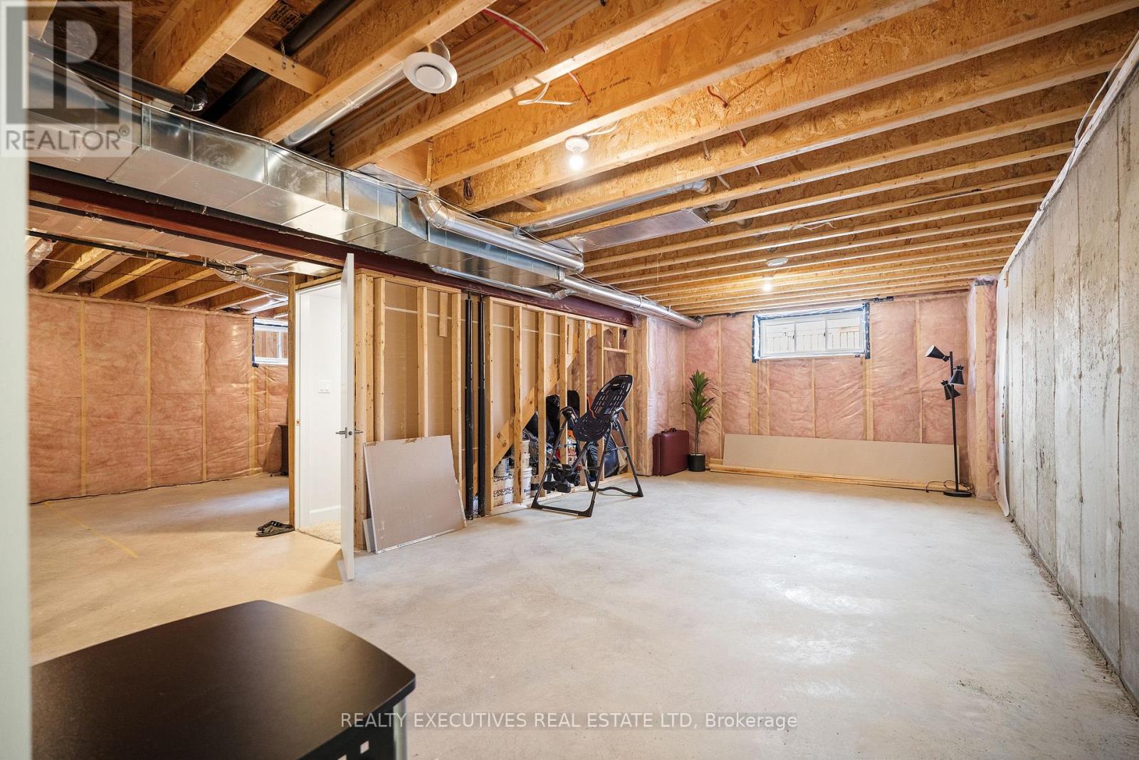 460 Arora Crescent S