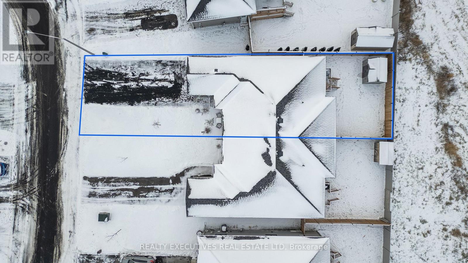 460 Arora Crescent S