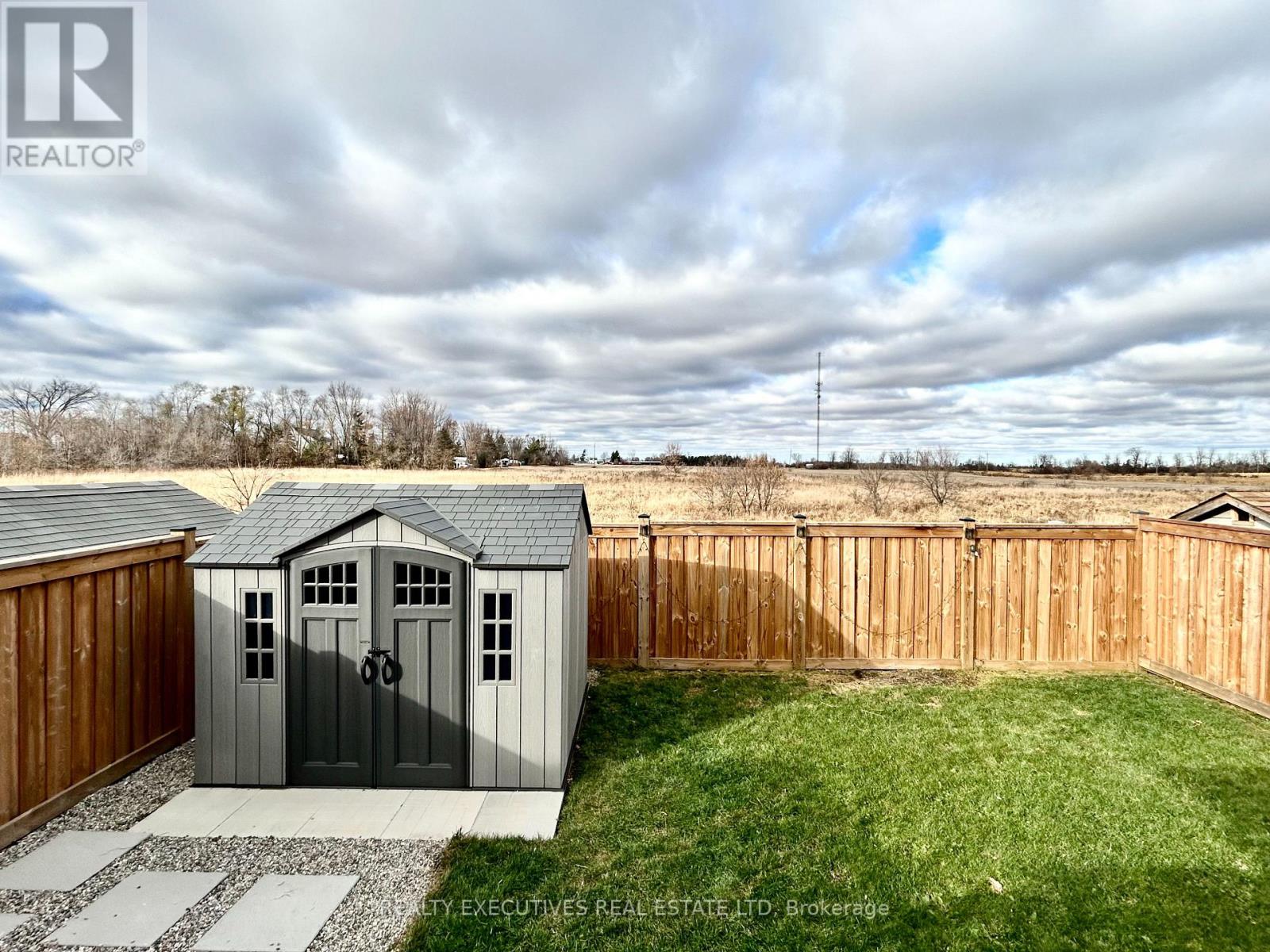 460 Arora Crescent S