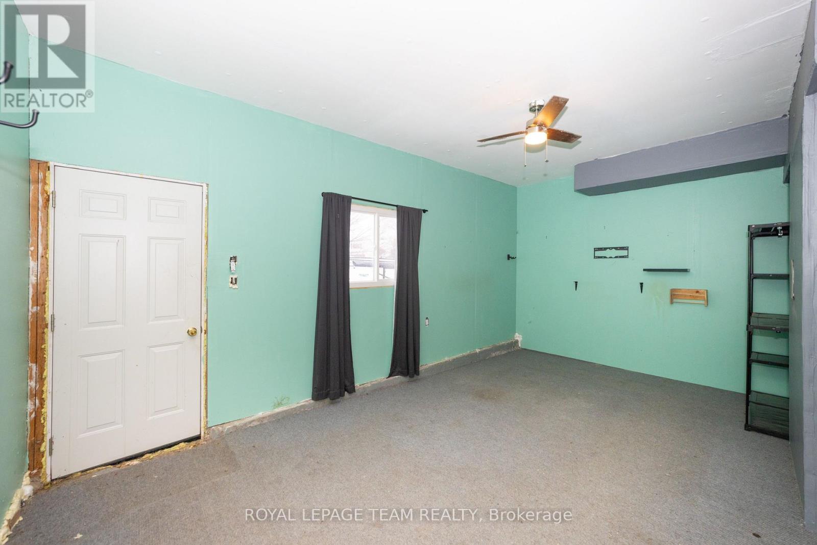 7 Coolbrook Cr Crescent