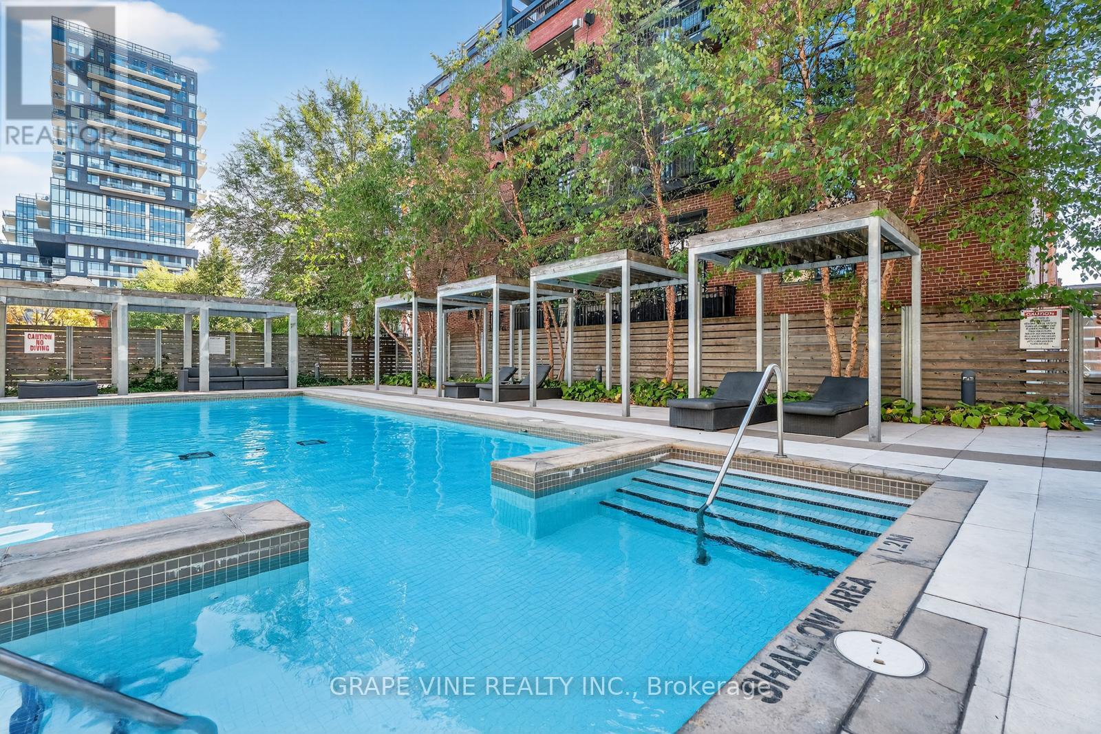 750 - 340 Mcleod Street