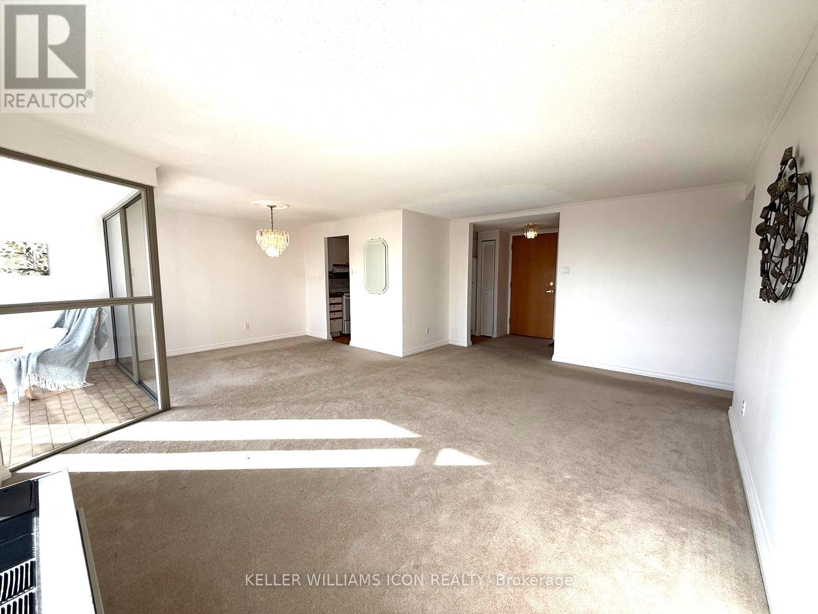 702 - 960 Teron Road