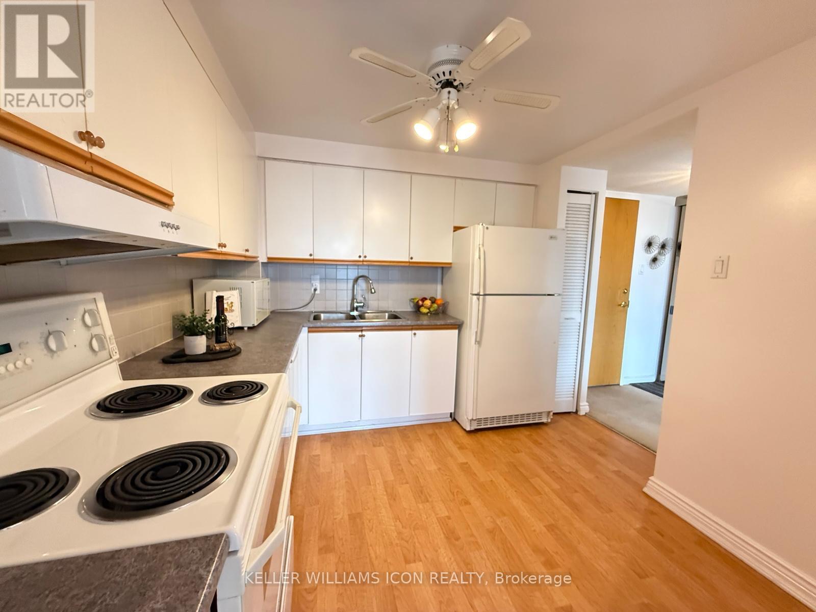 702 - 960 Teron Road