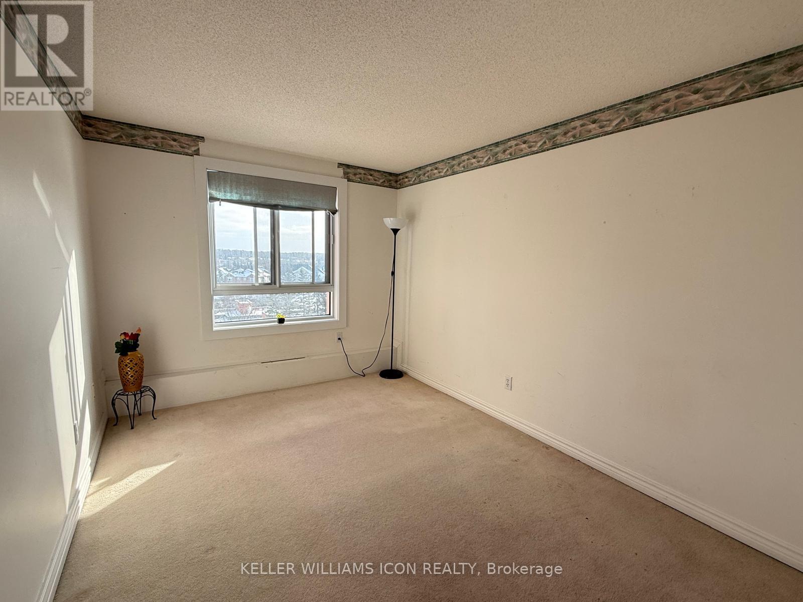 702 - 960 Teron Road